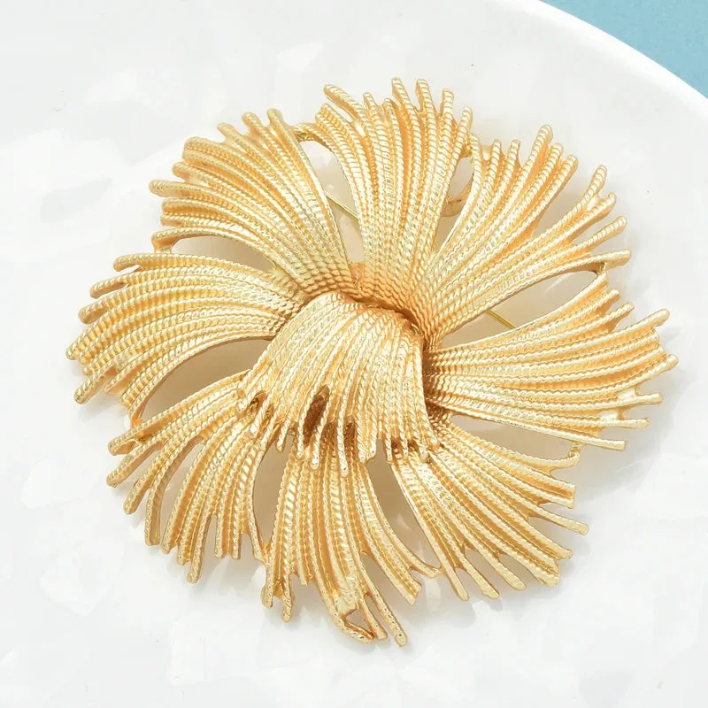Aslan Lace Brooch Pin