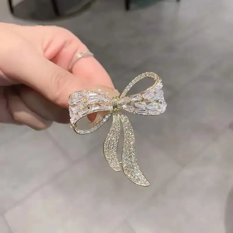 Beste Novelty Brooch Pin