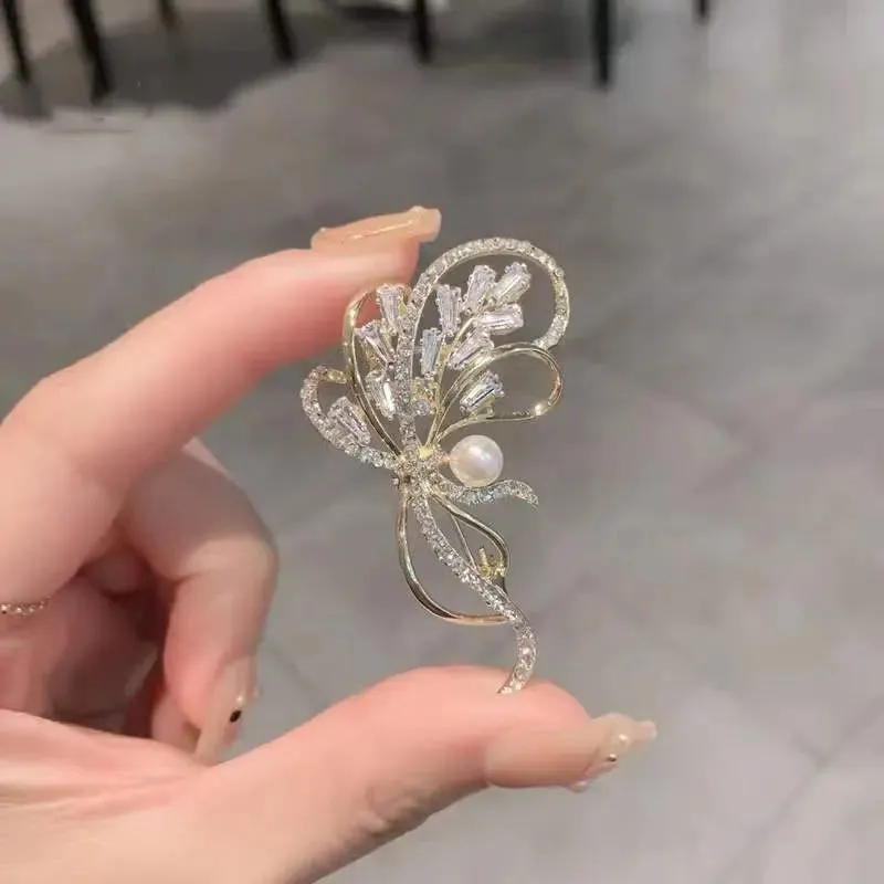 Beste Novelty Brooch Pin