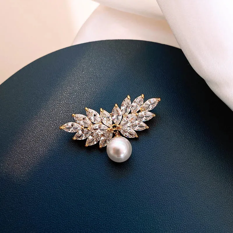 Beste Novelty Brooch Pin