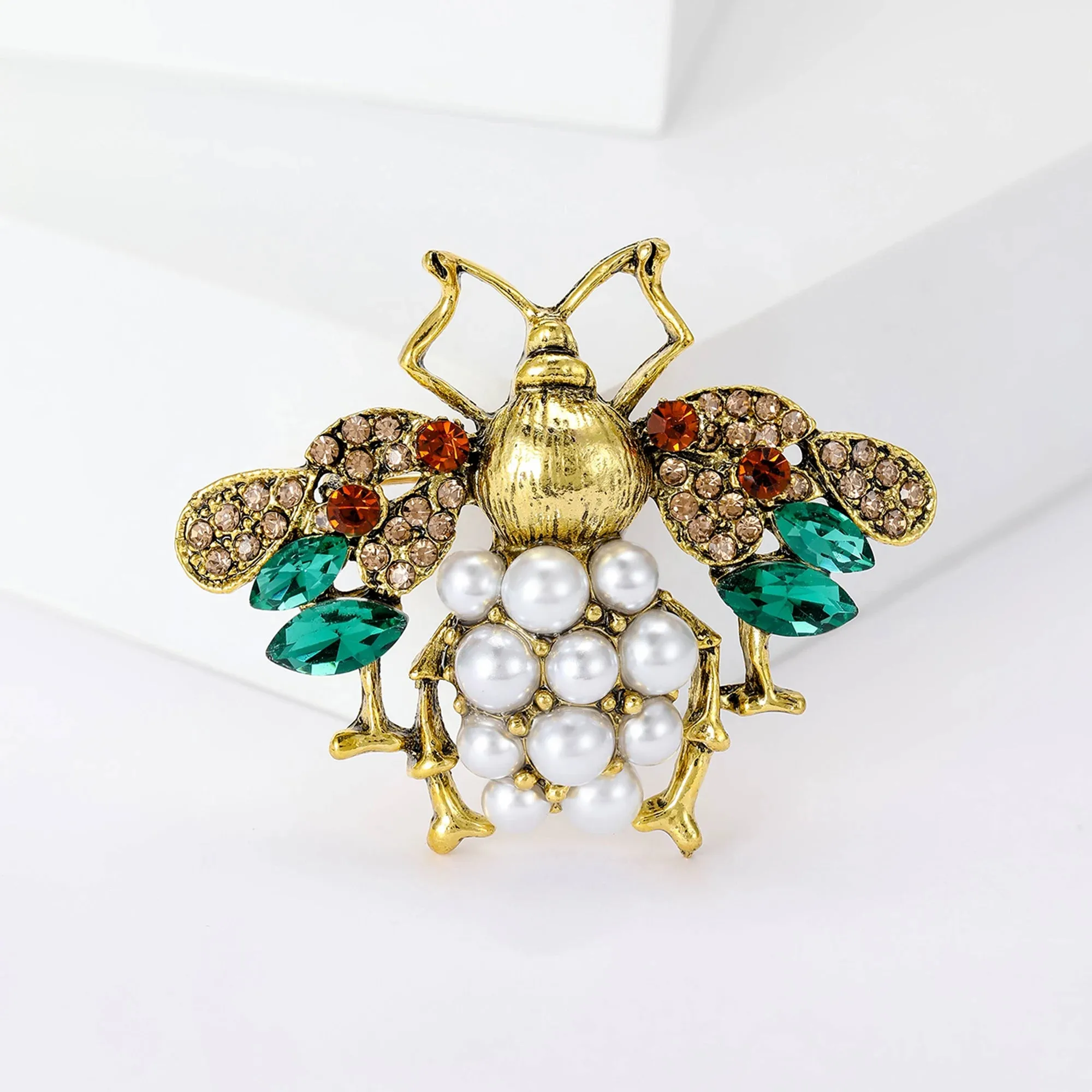 Emre Rhinestone Brooch Pin