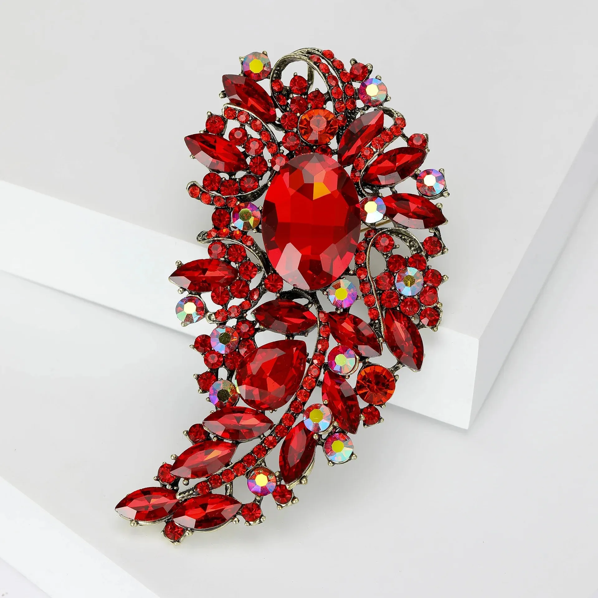 Malha Leather Brooch Pin