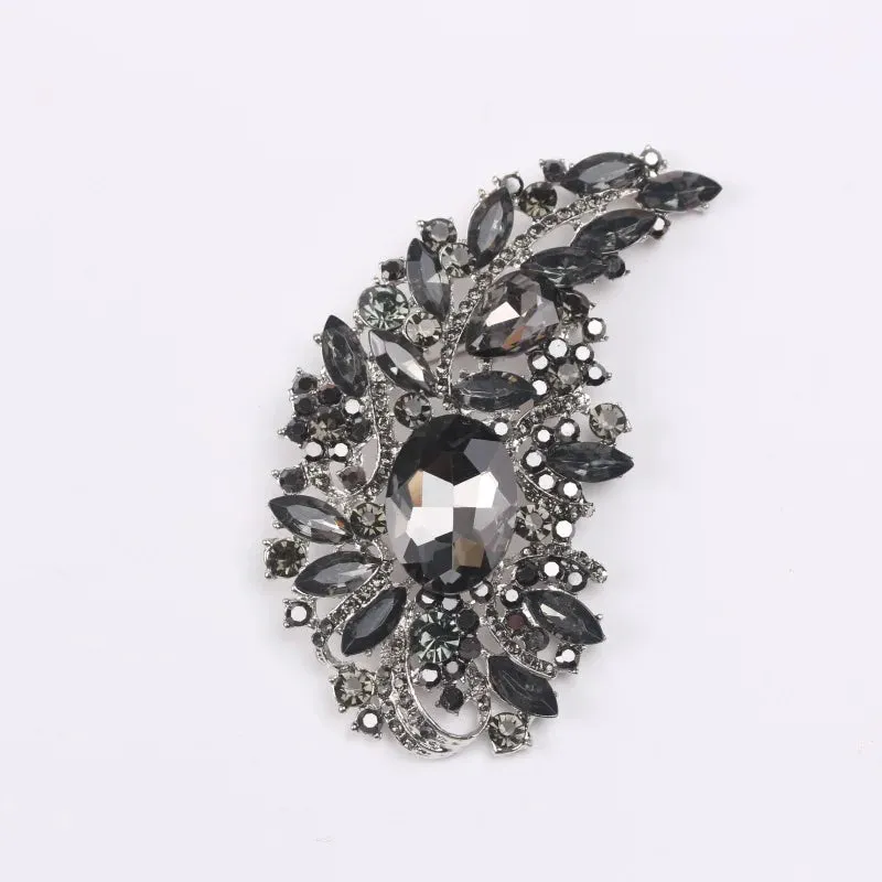 Malha Leather Brooch Pin