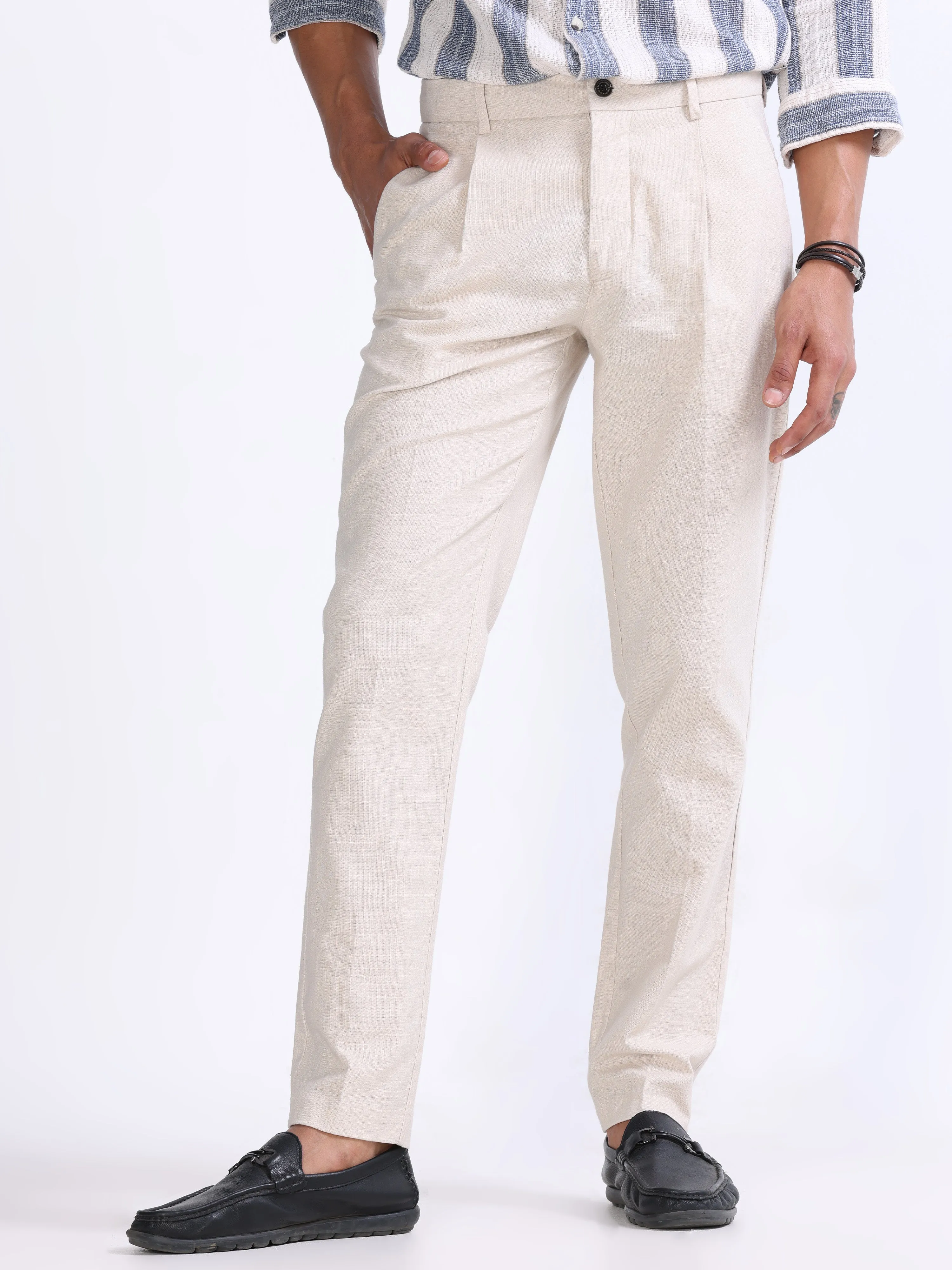RAW SLUB PLEATED TROUSER IN CREAM